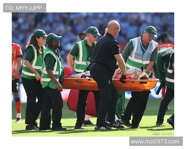 足球明星因心脏骤停意外去世引发全球哀悼与健康警示